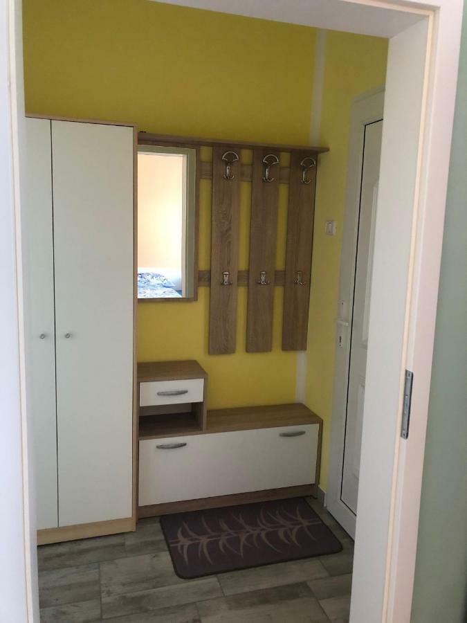 Apartma Mahnic Postojna Eksteriør bilde