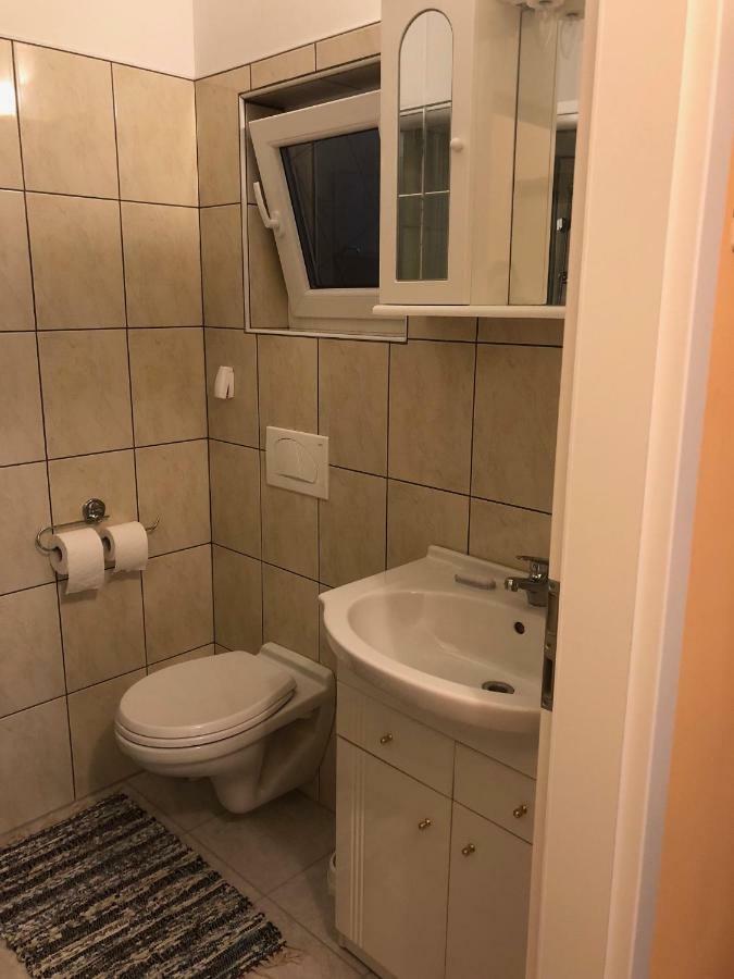 Apartma Mahnic Postojna Eksteriør bilde